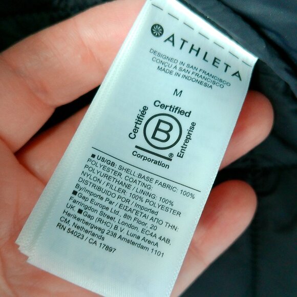 ATHLETA Whisper Featherless Luxe Velvet Vest Women's M Black Quilted Full Zip - Picture 10 of 13